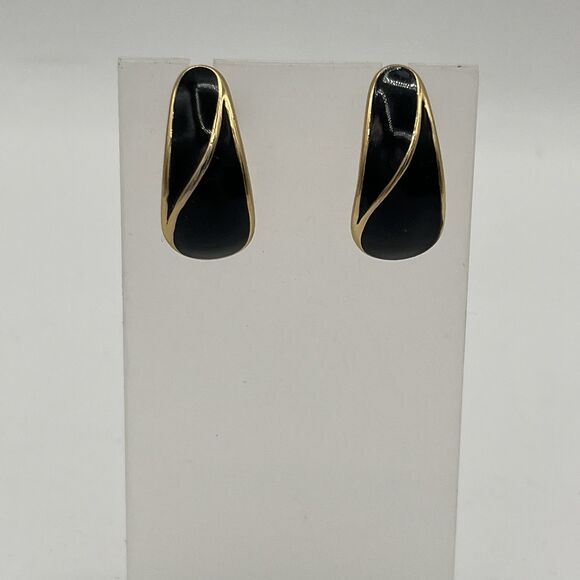 Vintage 70’s Teardrop Black Enamel Goldtone Stud Earrings - Picture 1 of 8